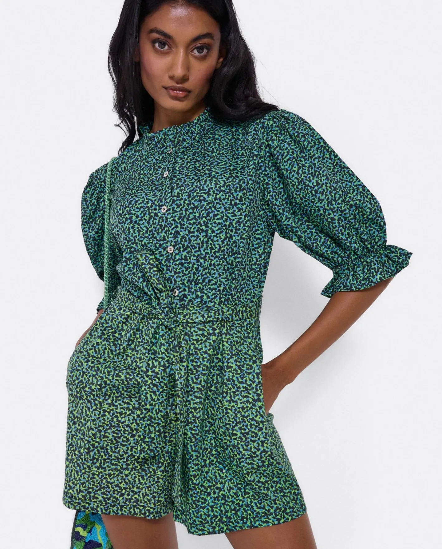 Cuplé Mono Corto Crep Leopardo Verde^Mujer Monos